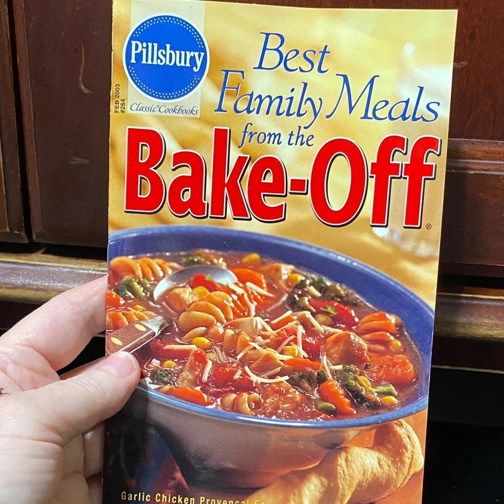 Pillsbury magazine cookbooks set of four Recipe Book Collection